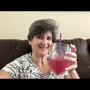 Meet your Posher, Becky